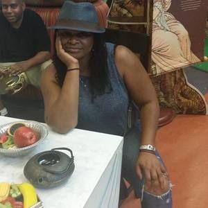 Meet your Posher, Sandy